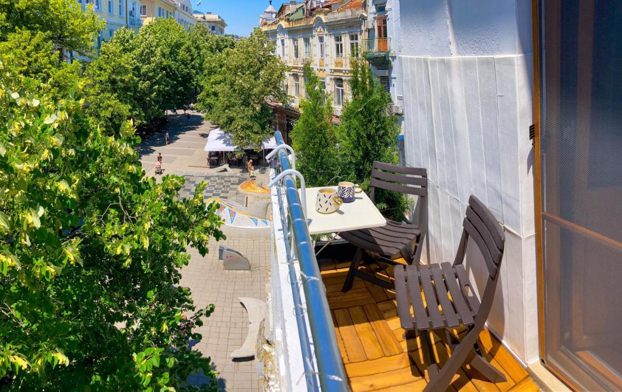 Two Bedroom Apartment -Welcome To Burgas- Top Location, Central Station, Main Walking Street, Sea Garden, Near The Beach Экстерьер фото