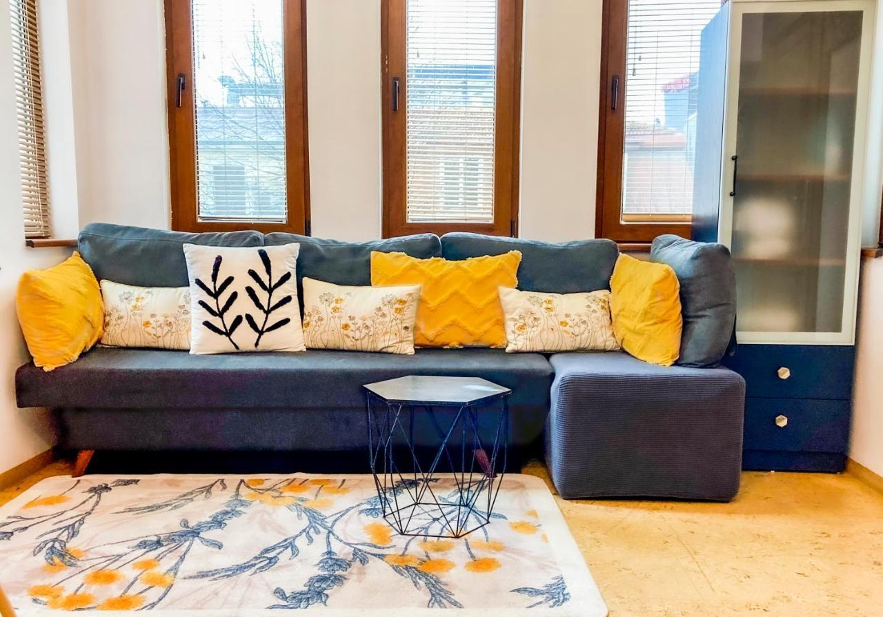 Two Bedroom Apartment -Welcome To Burgas- Top Location, Central Station, Main Walking Street, Sea Garden, Near The Beach Экстерьер фото
