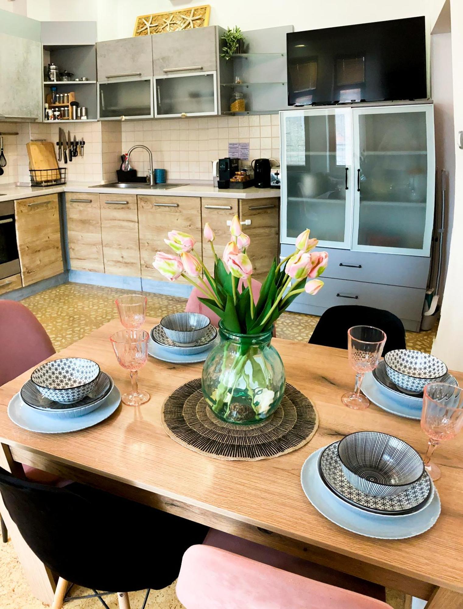 Two Bedroom Apartment -Welcome To Burgas- Top Location, Central Station, Main Walking Street, Sea Garden, Near The Beach Экстерьер фото